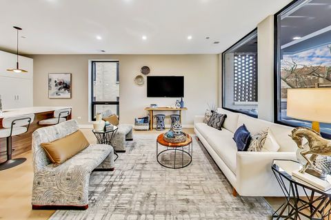 Tiny photo for 5114 S Kenwood Avenue #4B, Chicago, IL 60615 (MLS # 12615093)