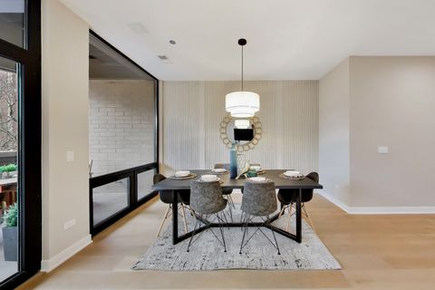 Tiny photo for 5114 S Kenwood Avenue #4B, Chicago, IL 60615 (MLS # 12615093)