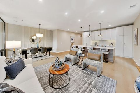 Tiny photo for 5114 S Kenwood Avenue #4B, Chicago, IL 60615 (MLS # 12615093)