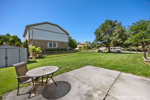 Tiny photo for 20W481 Cobb Drive, Downers Grove, IL 60516 (MLS # 12679914)