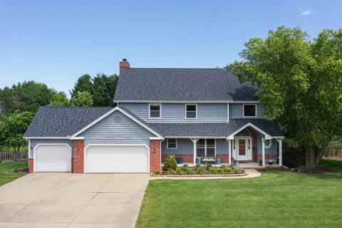 Photo of 3010 Thornwood Lane, Bloomington, IL 61704 (MLS # 12672645)