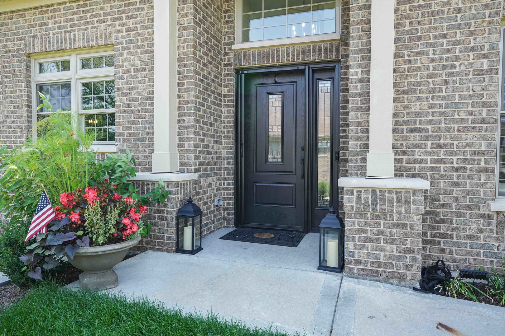 12876 Rosa Lane