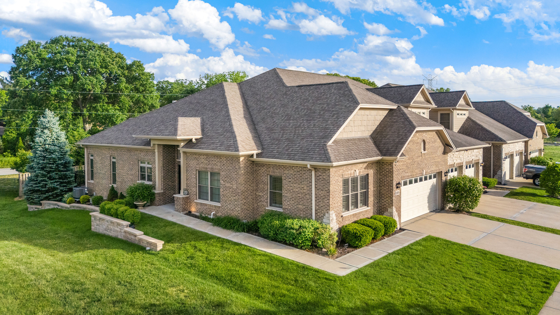 12876 Rosa Lane