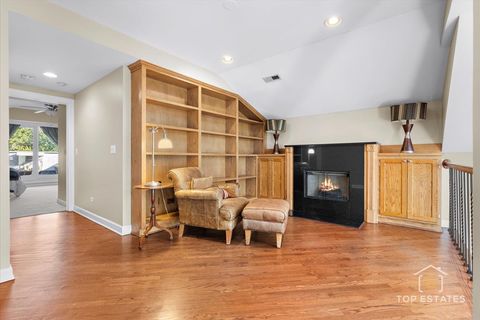 Tiny photo for 3749 N ASHLAND Avenue #3S, Chicago, IL 60613 (MLS # 12508748)