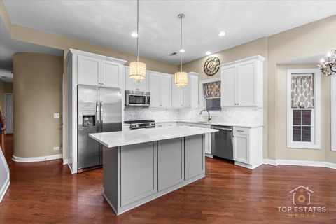 Tiny photo for 3749 N ASHLAND Avenue #3S, Chicago, IL 60613 (MLS # 12508748)