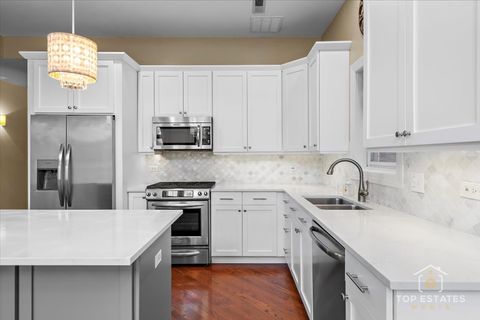 Tiny photo for 3749 N ASHLAND Avenue #3S, Chicago, IL 60613 (MLS # 12508748)