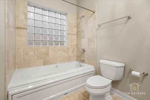 Tiny photo for 3749 N ASHLAND Avenue #3S, Chicago, IL 60613 (MLS # 12508748)