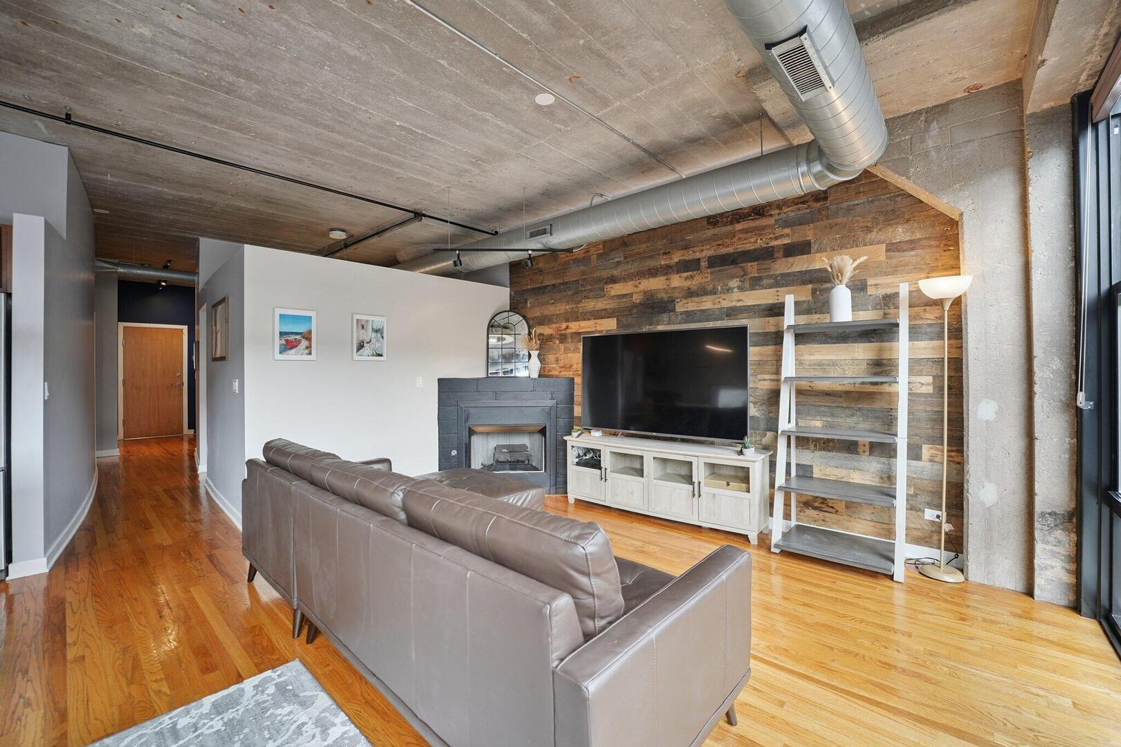 1110 W 15th Street 229