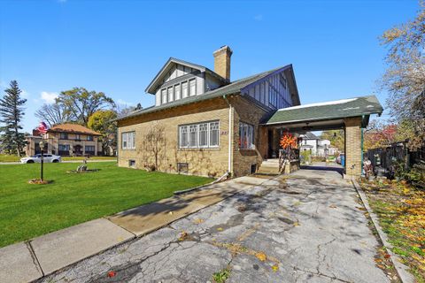 31 E 155th Street Harvey IL 60426