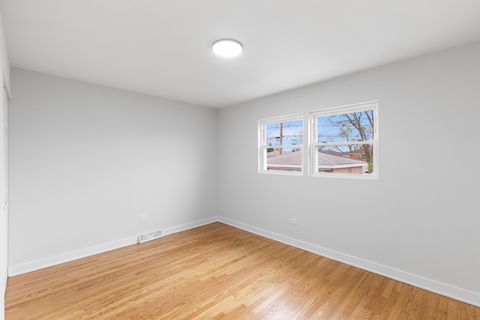 Tiny photo for 1042 W 109th Place, Chicago, IL 60643 (MLS # 12618367)