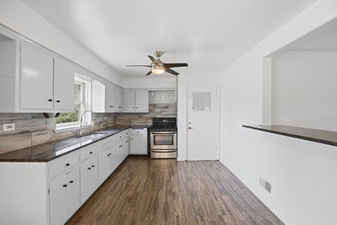 Tiny photo for 2726 186th Street, Lansing, IL 60438 (MLS # 12651217)