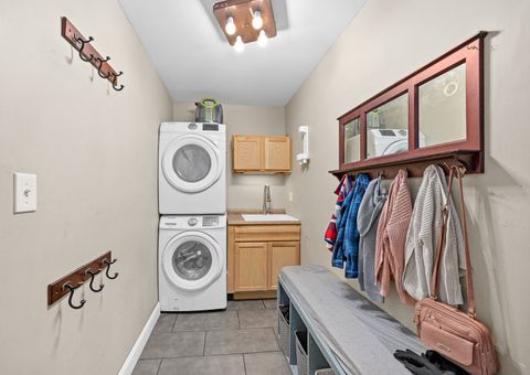 Tiny photo for 6767 Greenleaf Street, Woodridge, IL 60517 (MLS # 12577946)