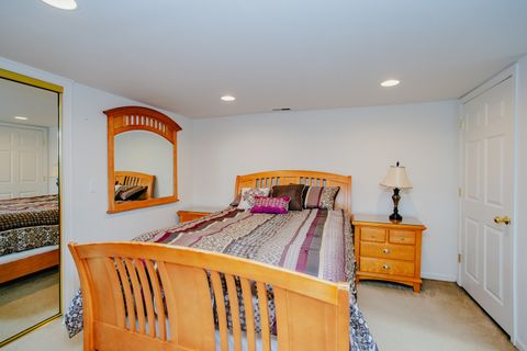 Tiny photo for 2009 Dundee Road, Northbrook, IL 60062 (MLS # 12468099)