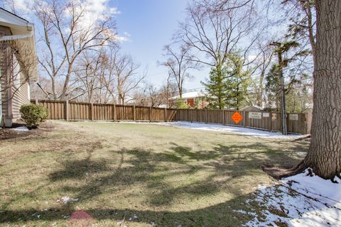 Tiny photo for 2009 Dundee Road, Northbrook, IL 60062 (MLS # 12468099)