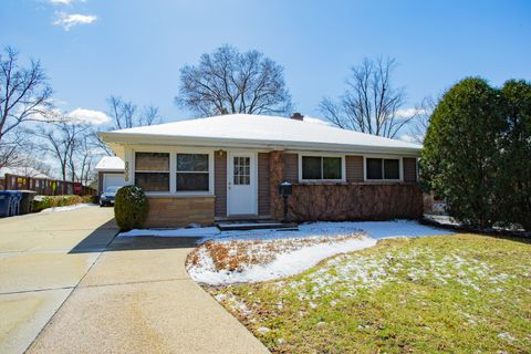 Photo of 2009 Dundee Road, Northbrook, IL 60062 (MLS # 12468099)