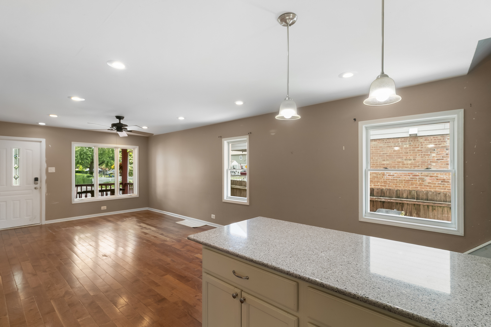 3326 W 107th Street