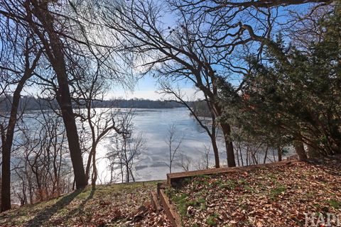 Tiny photo for 218 N Shore Drive, Oakwood Hills, IL 60013 (MLS # 12536863)