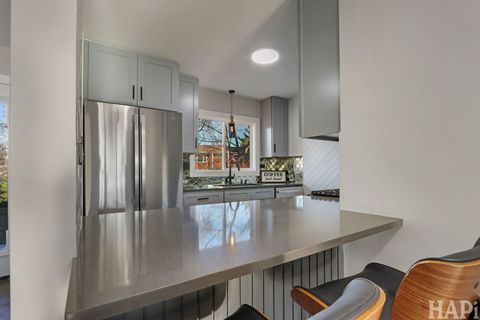 Tiny photo for 218 N Shore Drive, Oakwood Hills, IL 60013 (MLS # 12536863)