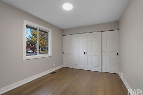 Tiny photo for 218 N Shore Drive, Oakwood Hills, IL 60013 (MLS # 12536863)