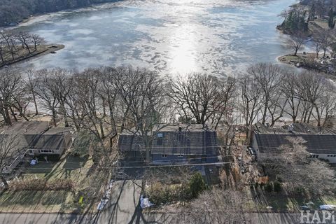 Tiny photo for 218 N Shore Drive, Oakwood Hills, IL 60013 (MLS # 12536863)