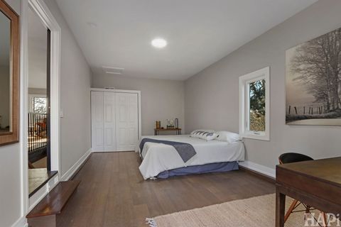 Tiny photo for 218 N Shore Drive, Oakwood Hills, IL 60013 (MLS # 12536863)