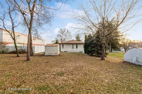 A home in Glen Ellyn