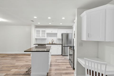 Tiny photo for 23 Glencoe Court #202-B, Naperville, IL 60565 (MLS # 12519132)