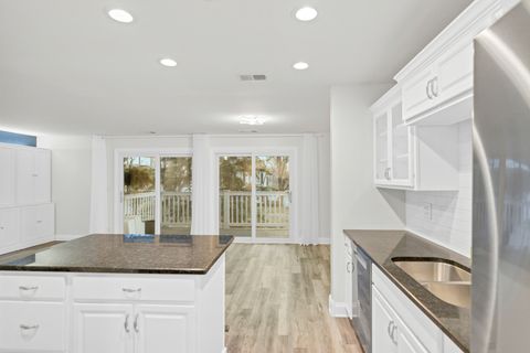 Tiny photo for 23 Glencoe Court #202-B, Naperville, IL 60565 (MLS # 12519132)