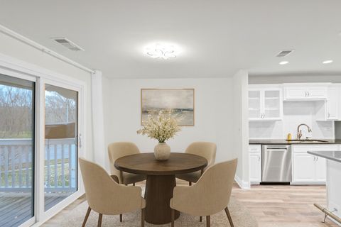 Tiny photo for 23 Glencoe Court #202-B, Naperville, IL 60565 (MLS # 12519132)