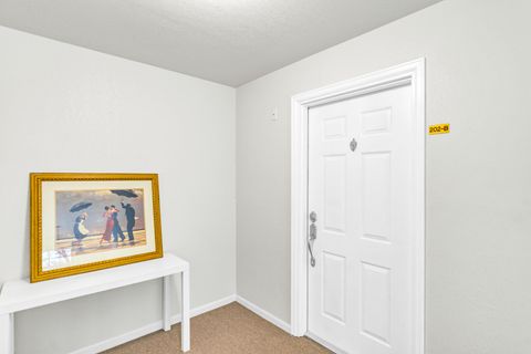 Tiny photo for 23 Glencoe Court #202-B, Naperville, IL 60565 (MLS # 12519132)