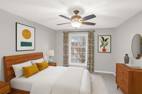 Tiny photo for 23 Glencoe Court #202-B, Naperville, IL 60565 (MLS # 12519132)