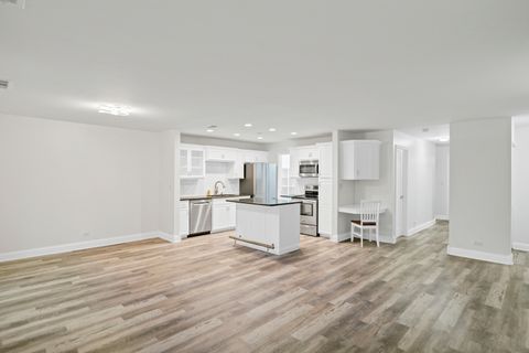 Tiny photo for 23 Glencoe Court #202-B, Naperville, IL 60565 (MLS # 12519132)