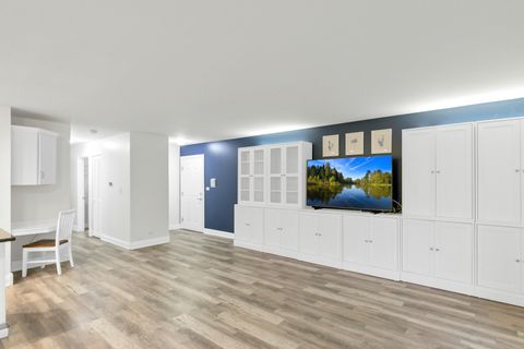 Tiny photo for 23 Glencoe Court #202-B, Naperville, IL 60565 (MLS # 12519132)