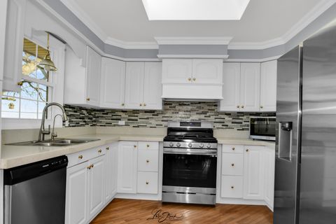 Tiny photo for 14820 W Glen Wood Lane, Homer Glen, IL 60491 (MLS # 12580741)