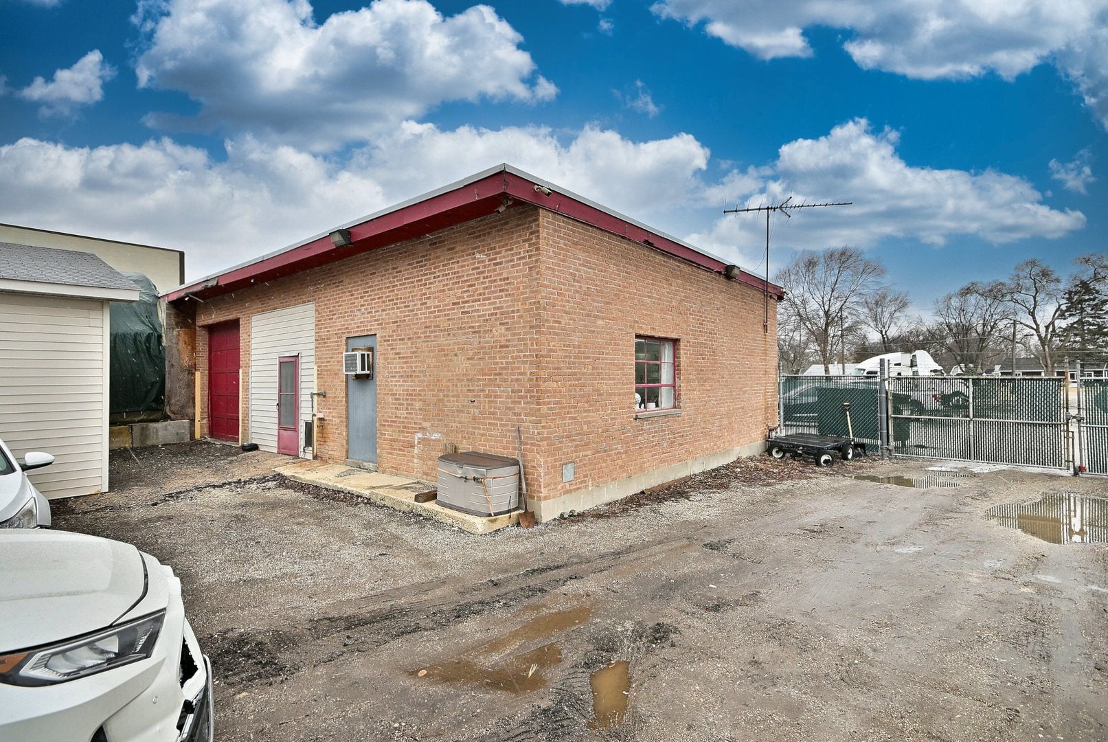 26w321 Saint Charles Road