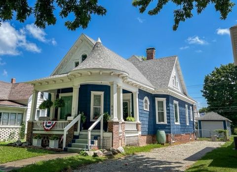 Photo of 606 N Center Street, Clinton, IL 61727 (MLS # 12428482) Photo of 606 N Center Street, Clinton, IL 61727 (MLS # 12428482)