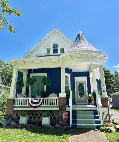606 N Center Street