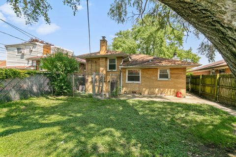 Tiny photo for 12138 S Elizabeth Street, Chicago, IL 60643 (MLS # 12600960)