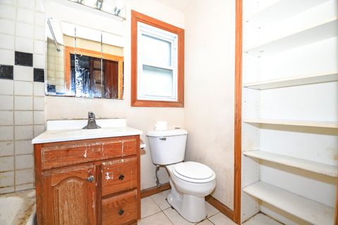 Tiny photo for 4206 W Henderson Street, Chicago, IL 60641 (MLS # 12675380)