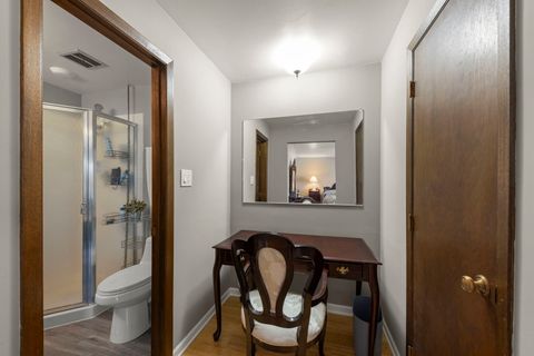 Tiny photo for 820 Sudbury Court, Schaumburg, IL 60193 (MLS # 12585838)