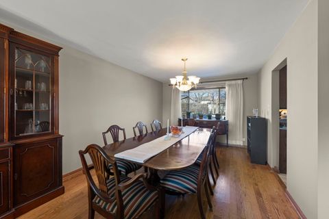 Tiny photo for 820 Sudbury Court, Schaumburg, IL 60193 (MLS # 12585838)