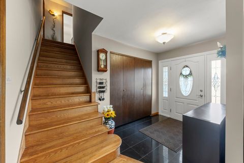 Tiny photo for 820 Sudbury Court, Schaumburg, IL 60193 (MLS # 12585838)