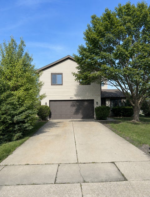 Photo of 983 Valleyview Drive, Bartlett, IL 60103 (MLS # 12666317)