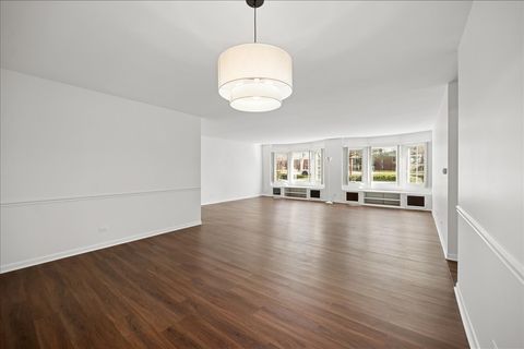 Tiny photo for 715 Ridge Road #1BN, Wilmette, IL 60091 (MLS # 12620925)