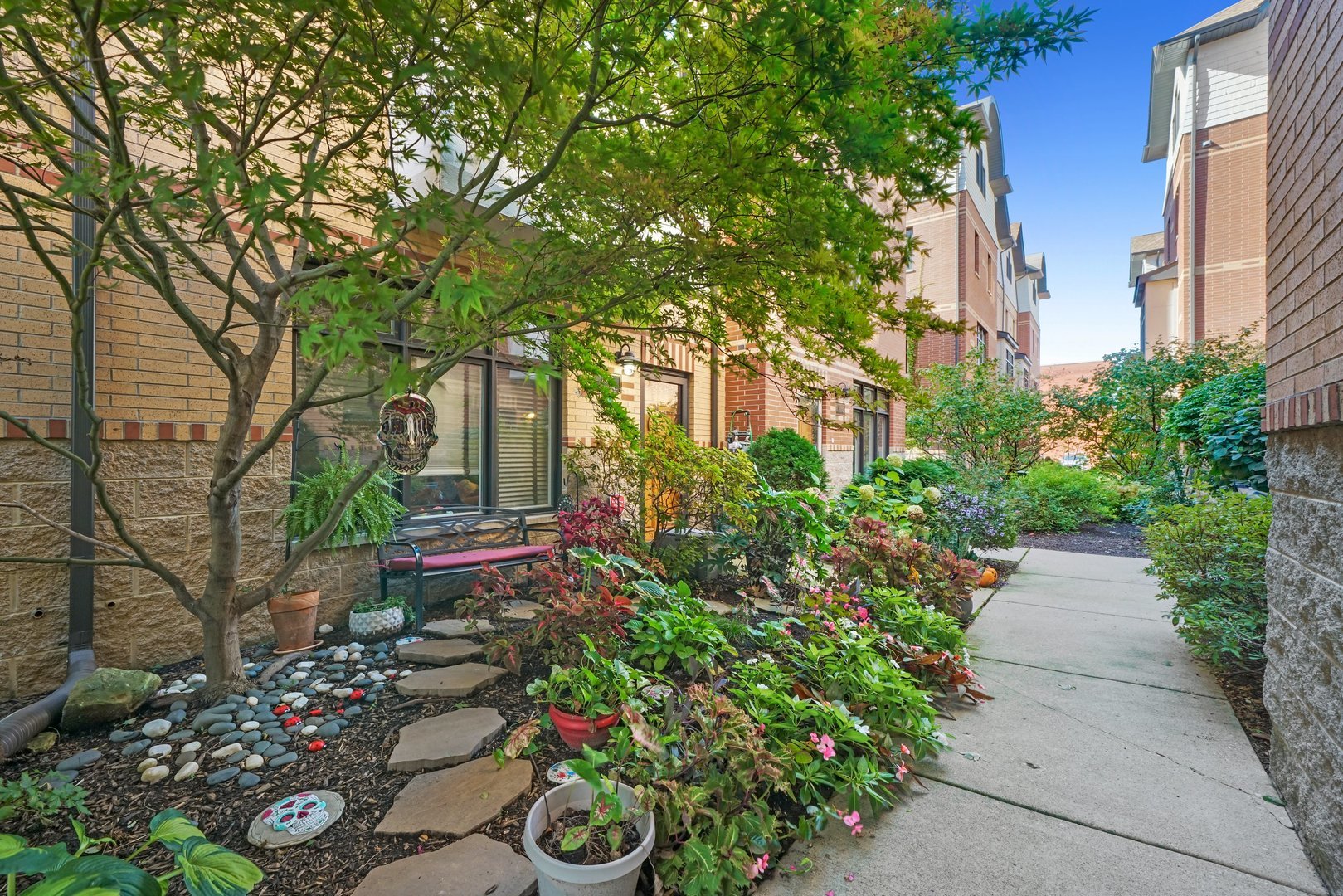 1022 Alexander Lane