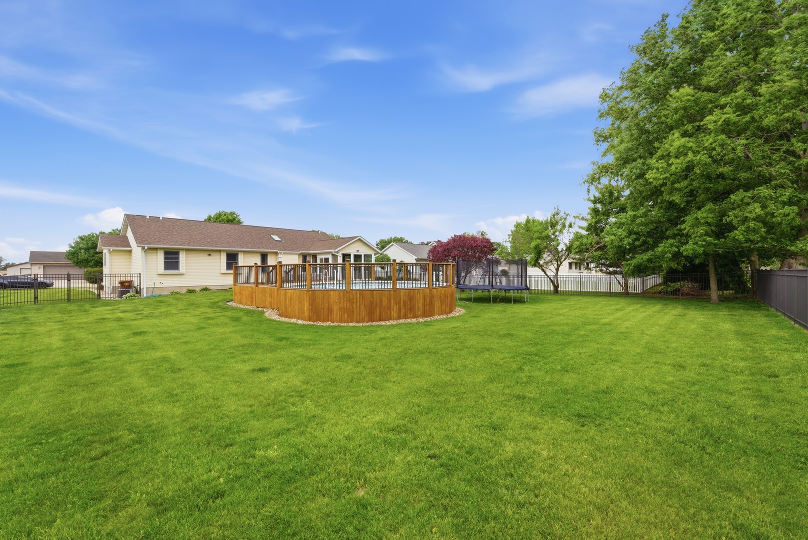 1629 Golfview Court