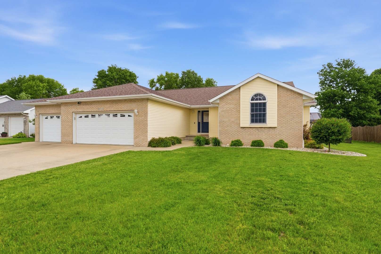 1629 Golfview Court