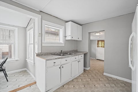 Tiny photo for 711 W Howard Street, Pontiac, IL 61764 (MLS # 12766327)