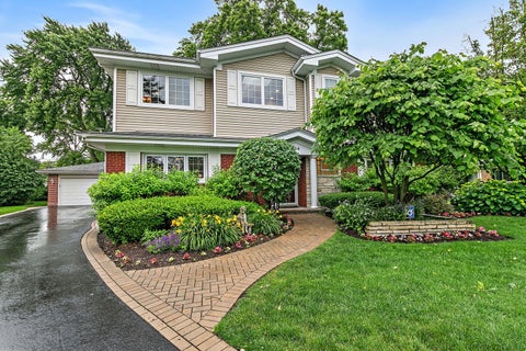 Tiny photo for 404 Sunset Drive, Wilmette, IL 60091 (MLS # 12640868)