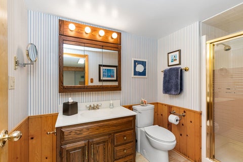 Tiny photo for 404 Sunset Drive, Wilmette, IL 60091 (MLS # 12640868)